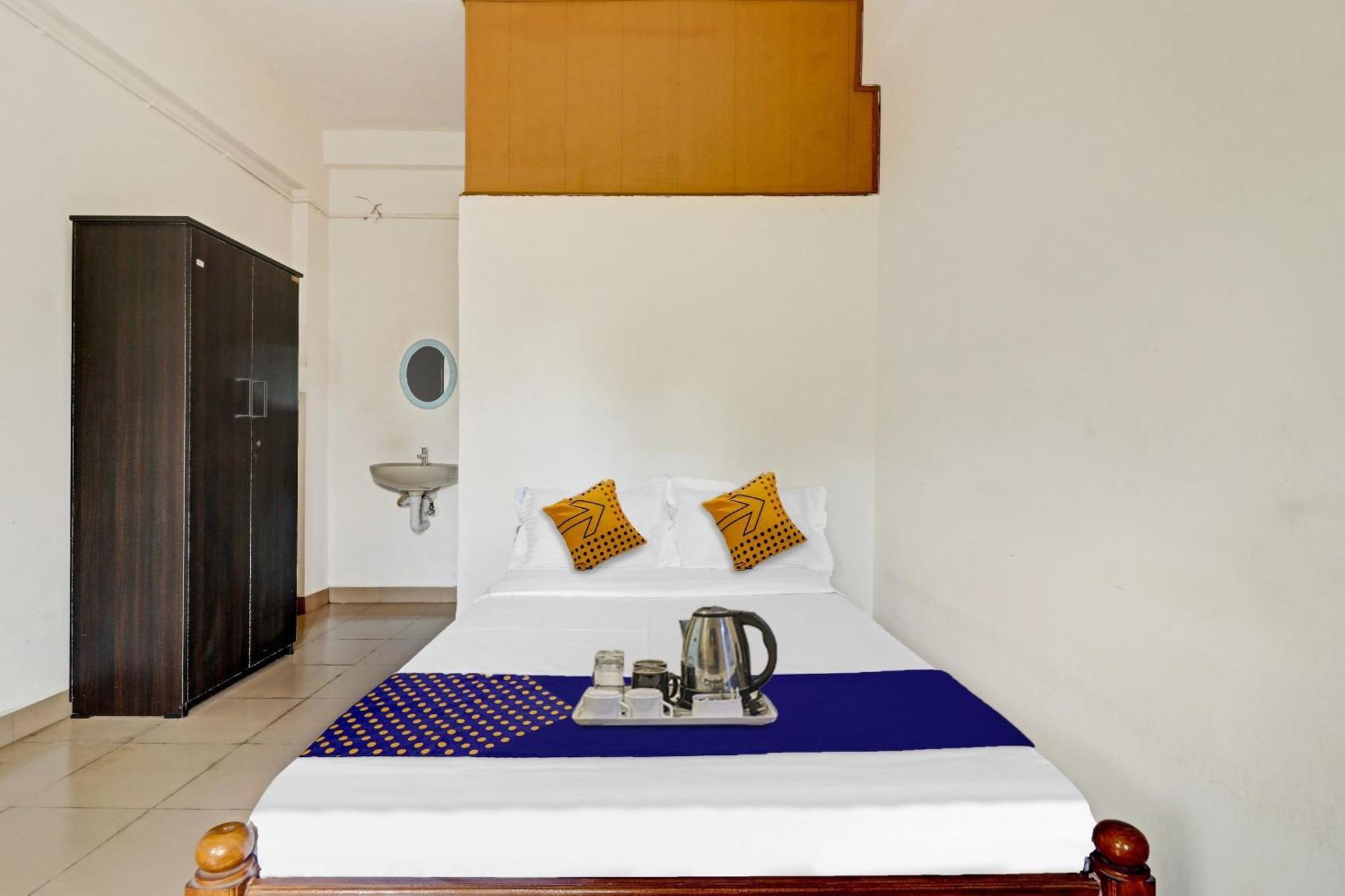 Spot On Jayesh Guest House Nashik Dış mekan fotoğraf